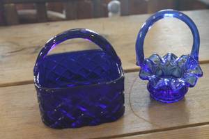 lot 4539 image: Vtg. Cobalt Blue Glass Dcor Baskets