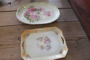 lot 4558 image: Antique Platters