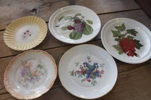 lot 4559 image: Antique Plates