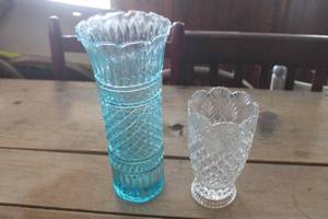 lot 4578 image: Vtg. Blue Glass Vase 12 tall and More