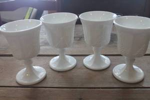 lot 4589 image: Vtg. Indiana Colony Harvest Goblets