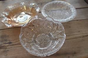 lot 4590 image: Vtg. Cut Glass Serving Bowl & More