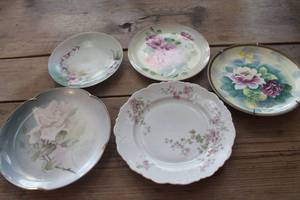 lot 4591 image: Vintage Dcor Plates