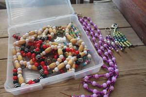 lot 4609 image: Crafted Beaded Key Chains & More in Organizer