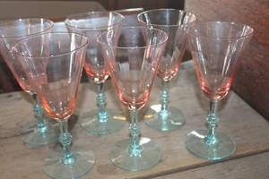 lot 4644 image: Vtg. Watermelon PinkGreen CocktailWine Glasses