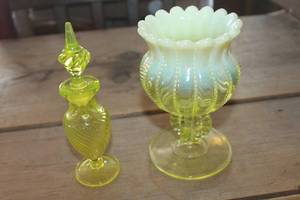 lot 4652 image: Vtg. Yellow Uranium Glass Footed Beaded Compote & More