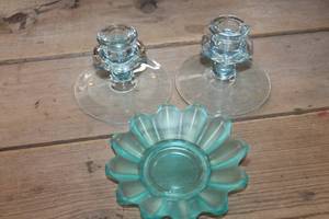 lot 4655 image: Vtg. Blue Glass Daisy Dish & Candlestick Holders