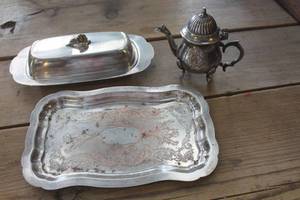 lot 4675 image: Vtg. Silver Butter Dish and More