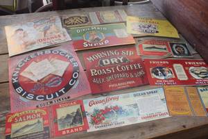 lot 4677 image: Vintage Paper Labels Great Condition & Colors