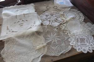 lot 4694 image: Antique Doilies and More
