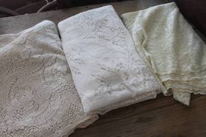 lot 4700 image: 3 Vintage Lace Tablecloth Various Sizes