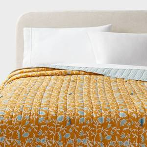 lot 9085 image: FullQueen Earthy Vines Quilt Mustard YellowTeal Blue - Threshold Voile, Botanical Pattern, Machine Washable - Retail $69