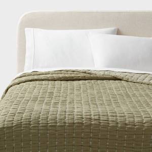 lot 9110 image: King Yarn Dye Crinkle Grid Quilt Moss Green - Threshold Percale, Midweight, Machine Washable - Retail $99