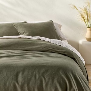 lot 9048 image: King Heavyweight Linen Blend Duvet Cover and Sham Set Olive Green - Casaluna - Retail $149