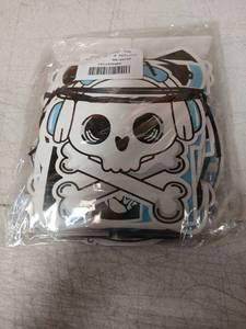 lot 41682 image: Skull and Crossbones Enamel Pin - Retail $8