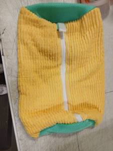 lot 41703 image: Sneaker Washing Bag - Retail $25