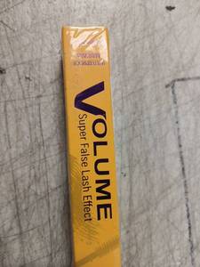 lot 41731 image: Volume Super False Lash Effect Mascara - Retail $8
