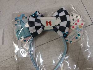 lot 41786 image: Alice in Wonderland Themed Mouse Ears Headband - Retail $15