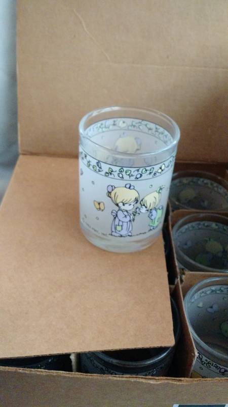 lot 16069 image: Lot of precious moments glass jars