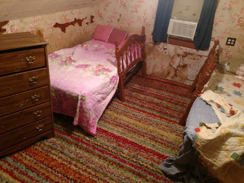 lot 16064 image: Content of bedroom