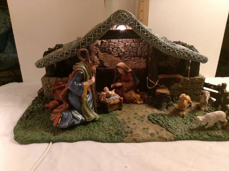 lot 16152 image: Thomas Kinkade Nativity Collection