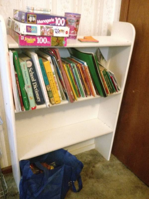 lot 16103 image: White bookshelf with childrens books