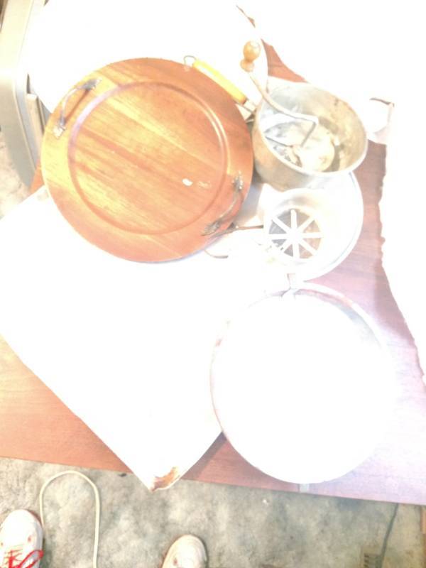 lot 16198 image: Vintage Kitchen ware