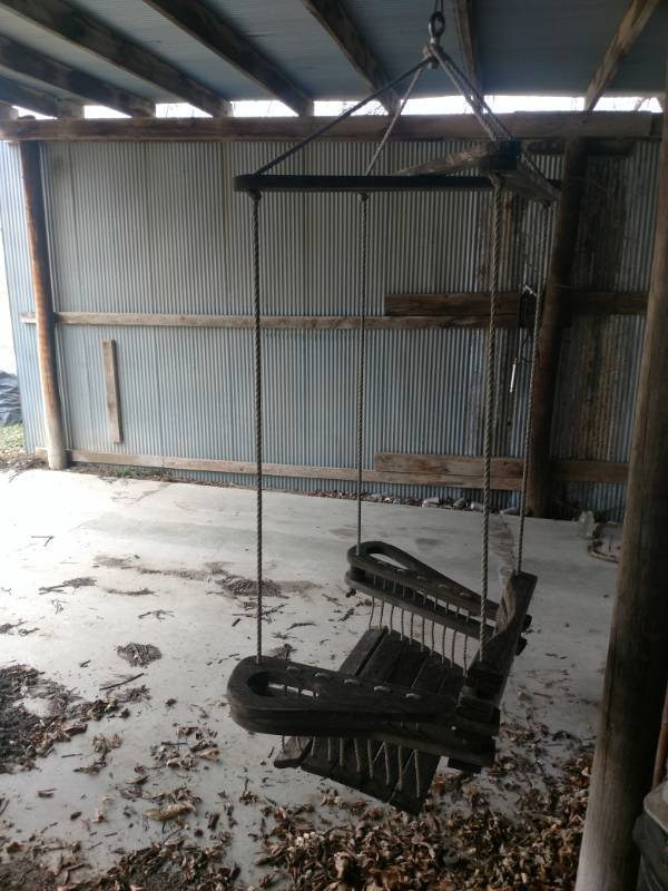 lot 16221 image: Wooden Porch Swing Matches Lot 16222