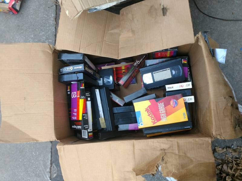 lot 16226 image: Lot of Misc VCR Tapes