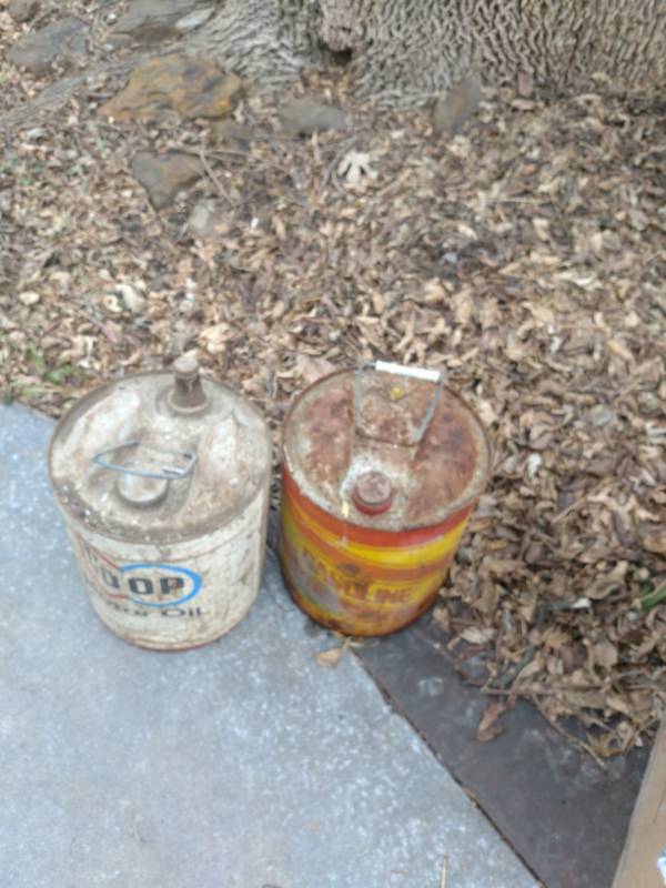 lot 16227 image: Vintage Metal 5 gal cans