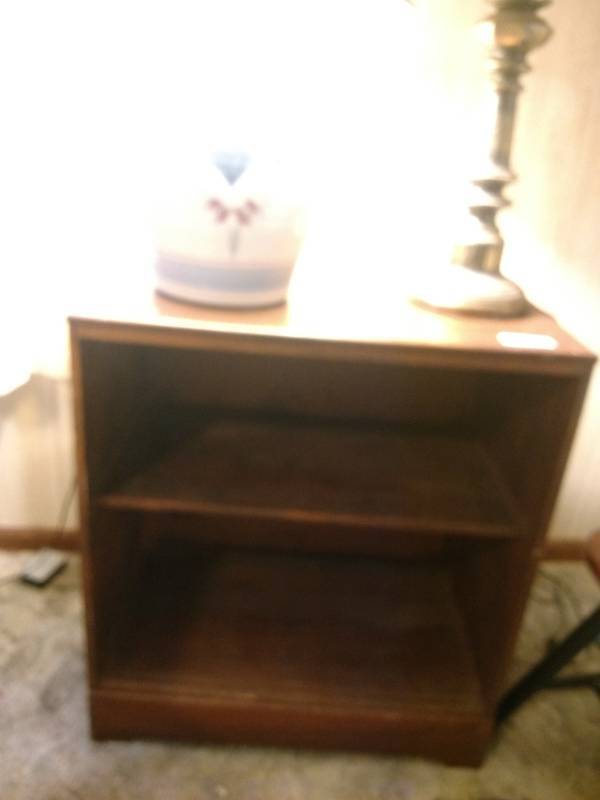 lot 16238 image: Wood Bookshelf and 2 Lamps