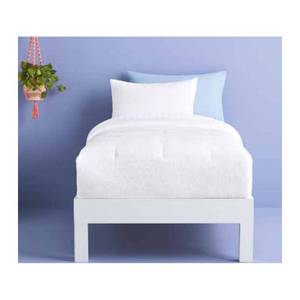lot 9185 image: 7pc Queen Comforter and Sheet Set Ivory - Room Essentials - Retail $55