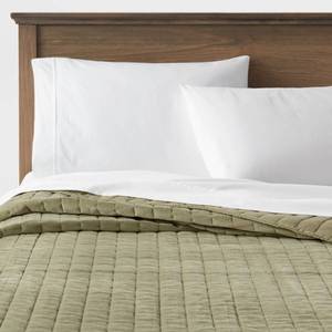 lot 9225 image: King Channel Stitch Velvet Quilt Green - Threshold Cotton Backing, Year Round Comfort, Machine Washable - Retail $109
