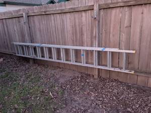 lot 11 image: Werner 24ft Extension Ladder D1224-2