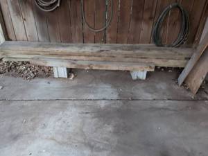 lot 28 image: Assorted wood pieces