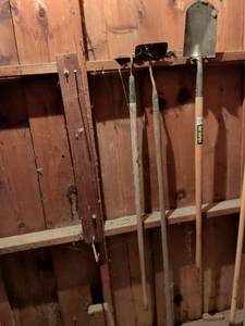 lot 45 image: Professional TruTemper Garden Tool Set