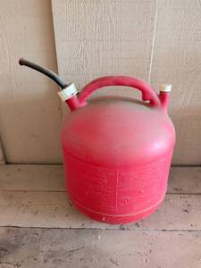 lot 55 image: 5 gallon gas can