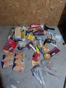 lot 146 image: Mixed Lot of Home Improvement and Painting Supplies