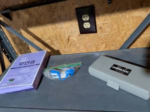 lot 149 image: Moxa Treatment Kit with Electronic Device and Blue Accessories