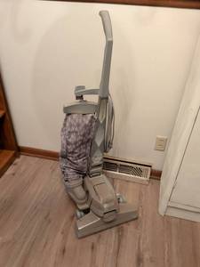 lot 185 image: Kirby Diamond Edition Upright Vacuum Cleaner