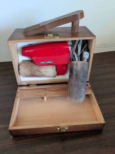 lot 193 image: Schick Easy Shine Electric Shoe Grooming Kit with Wooden Case
