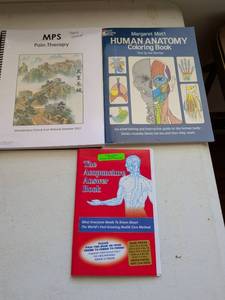 lot 211 image: Medical and Alternative Health Books Collection