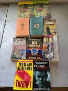 lot 224 image: Mixed Fiction Paperback Book Lot - 10 Books