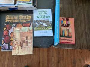 lot 249 image: Art Instruction Books Collection - Painting and Sculpture Guides