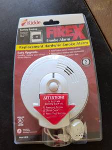 lot 277 image: Kidde Firex Hardwired Smoke Alarm with Battery Backup