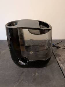 lot 280 image: Black Electric Drip Coffee Maker with Glass Carafe