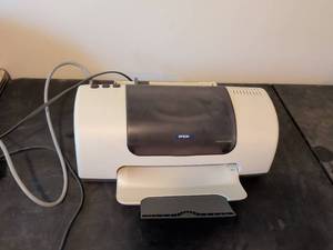 lot 282 image: Epson Stylus C60 Inkjet Printer Model P320A