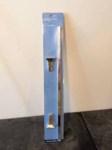 lot 300 image: Mainstays 24 Inch Chrome Finish Towel Bar