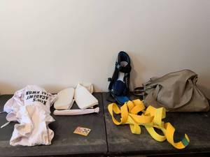 lot 319 image: Taekwondo Training Equipment and Uniform Bundle