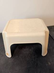 lot 320 image: Mid-Century Modern Plastic Step Stool with Grid Design